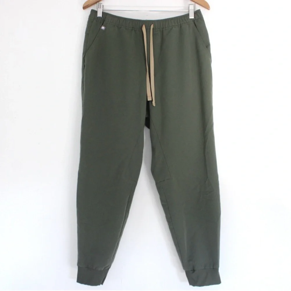 Figs Men's Tansen Jogger Scrub Pants in Moss
